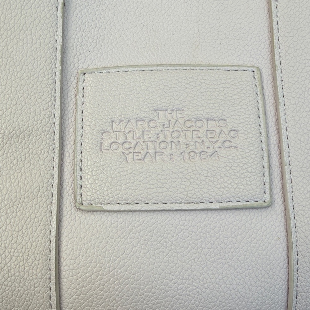 Marc Jacobs Lilac Canvas Tote with White Logo - Picture 10 of 12